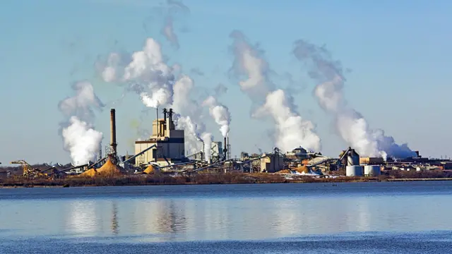 फ़ैक्ट्री