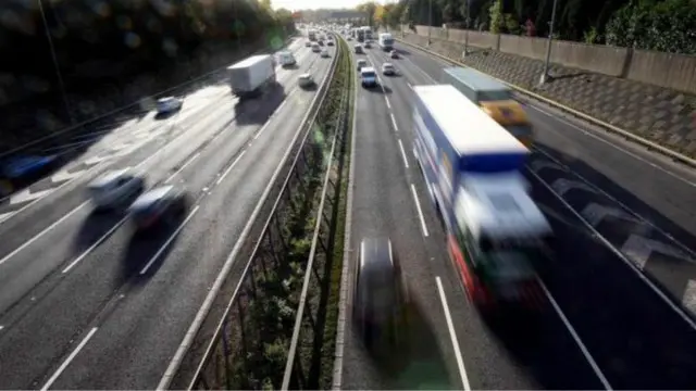  پوليسو د مرستندويه ادارې له معلوماتو وروسته لارۍ وموندله.