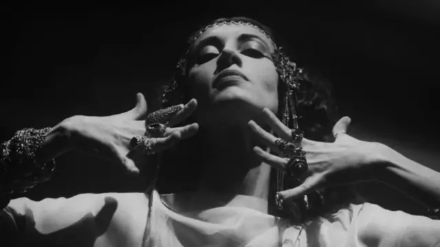 Кадр из фильма "Русские евреи"