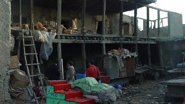 محله مرادخانی کابل در جریان جنگ‌های نیم قرن گذشته ویران و به زباله‌دانی تبدیل شده بود