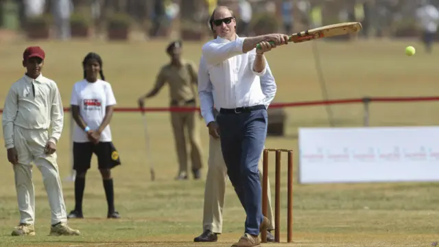 Принц Уильям на тренировочной площадке