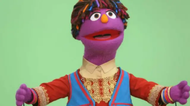 Programın yöneticilerinden Clemence Quint, AP ajansına "Karakterin cinsiyetinin kız olmasına karar verdik, çünkü küçük bir kızın da diğerlerinin yaptıklarını yapabileceğini göstermenin gerçekten önemli olduğunu düşündük" dedi. Zari'nin, Afganistan'da kız çocuklarının güçlendirilmesi ve eğitim haklarının savunulması açısından önemli bir karakter olması umuluyor. 