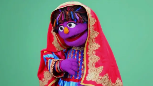 زري د افغانستان ځايي تلويزيون د "سېم سېم باغچه" په پروګرام کې په لومړي ځل ښکاره شوه