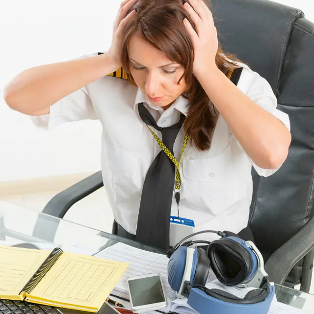 Пилоты - такие же люди, и у каждого из них свой метод борьбы с джетлагом