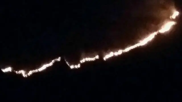 د اور لپاره درې شیان اړین دي، د سونګ مواد، اکسیجن او تودوخه