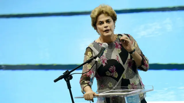 Rekomendasi komisi khusus didasari klaim bahwa Rousseff sengaja memanipulasi anggaran pemerintah untuk menyembunyikan defisit yang kian membengkak.
