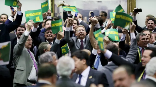 රජයේ ගිණුම් තොරතුරු වෙනස් කළ බවට ඇයට එරෙහිව පවතින චෝදනා ඇය විසින් ප්රතික්ෂේප කරනු ලැබ තිබේ.