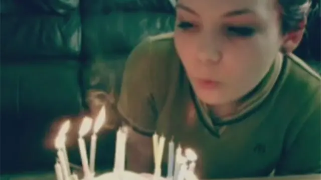 Sara escreveu sobre a angústia de estar longe de casa e a saudade da mãe