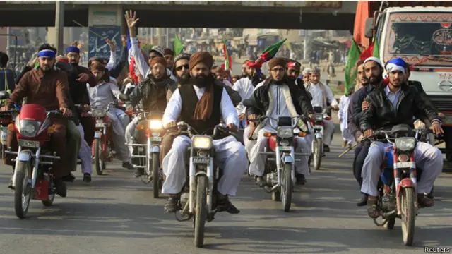 تكثر الحوادث على الطرق بباكستان