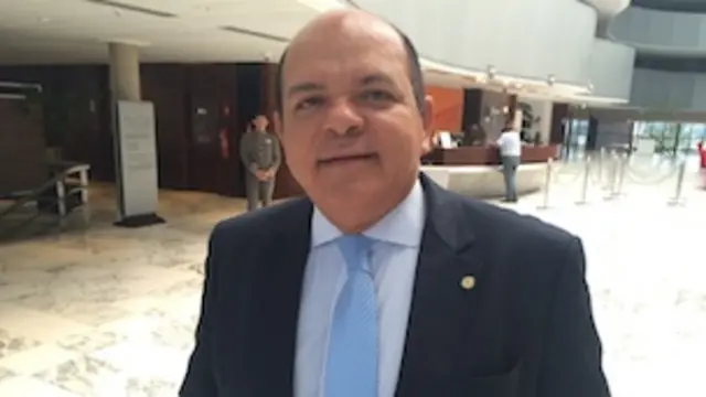 Diputado brasileño Francisco Floriano.