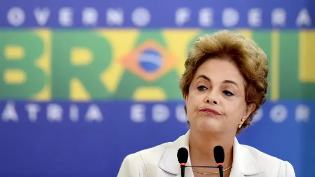 Dilma enfrenta cenário de crise política sem precedentes