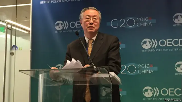 中国央行行长在出席经济与合作发展组织（OECD）的一场记者会时还表示，中小企业仍然面临着借贷难的问题。