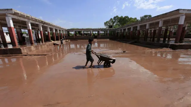 پاکستان میں حالیہ برسوں میں شدید بارشوں اور سیلاب سے متعدد بار جانی و مالی نقصان ہو چکا ہے