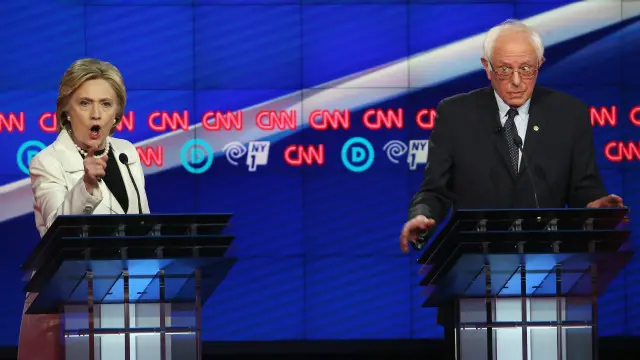 ہلیری کلنٹن اور برنی سینڈرز کے درمیان کڑا مقابلہ ہے