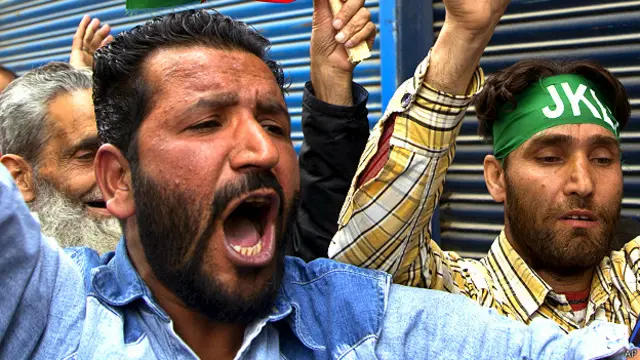 श्रीनगर में विरोध प्रदर्शन