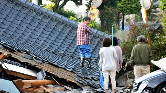 जापान में भूकंप के बाद का दृश्य.