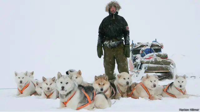 Fotografer Morten Hilmer dan Patroli Kereta Luncur Sirius di Greenland.