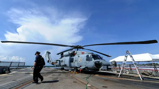 Американский палубный вертолет