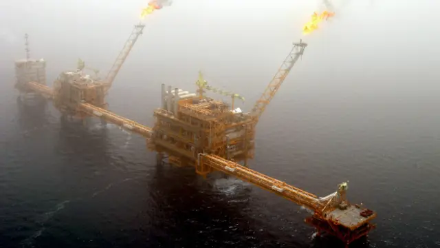 Нефтяная платформа, Иран