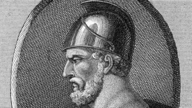 Pausanias 'vatan haini' olmakla suçlandı.