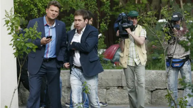 Адвокат Ерофеева Валентин Рыбин (слева) и Надежды Савченко Илья Новико