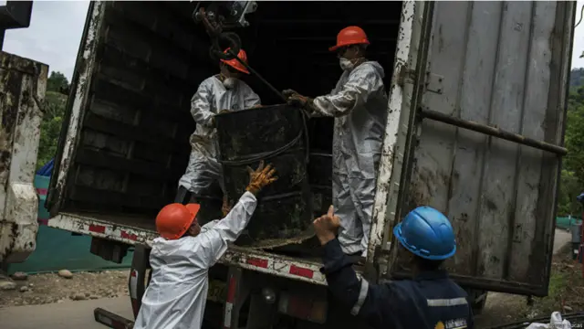 Limpiadores del derrame de petróleo