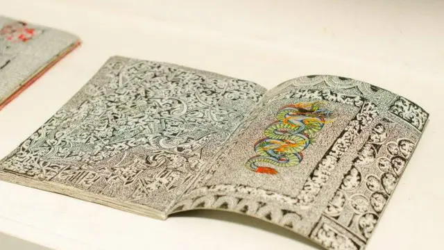 Розмальовки лідирують у продажах