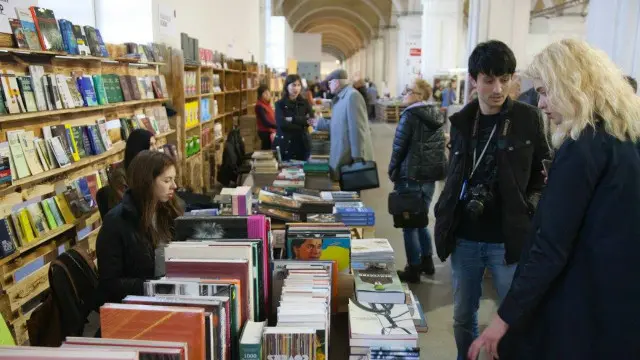 Деякі книги виходять в Україні вже раніше, ніж в Росії чи інших країнах СНД
