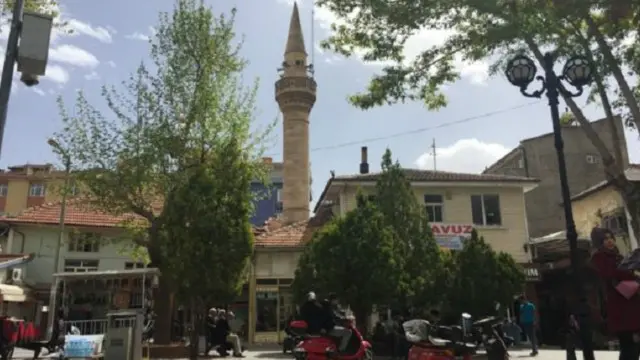 من المقرر أن تبدأ المحاكمة في كارامان في 20 أبريل / نيسان 