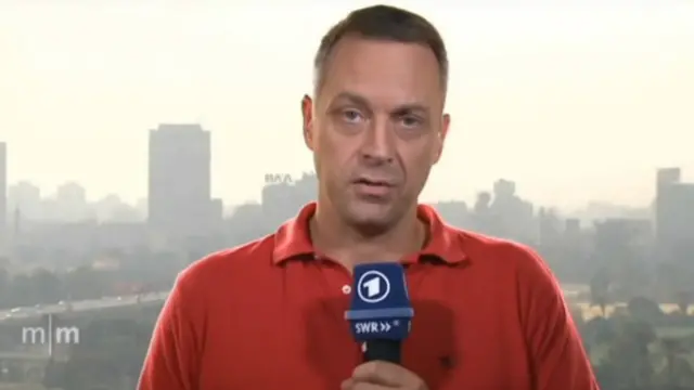 Alman gazeteci Volker Schwenck, devlet televizyonu ARD'ye bağlı SWR kanalı için çalışıyor.