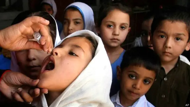 رواں مہم کے دوران تقریبا ایک کروڑ بچوں کو پولیو کی دوائيں پلائی جائیں گی