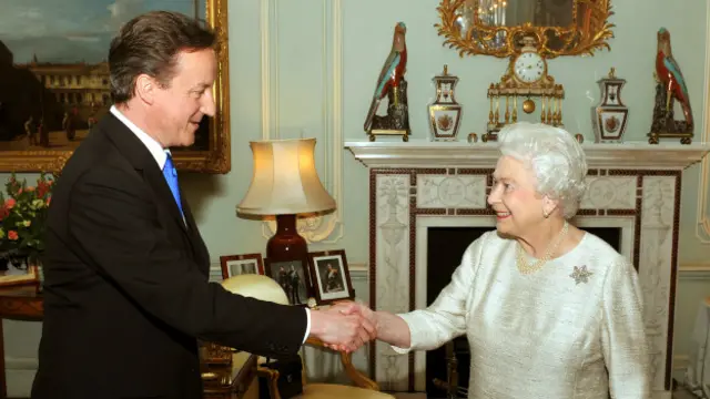 Кэмерон и королева