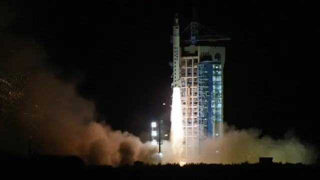 Program luar angkasa Cina mengalami kemajuan pesat sejak 2003, dengan rencana menuju Bulan dan menjelajahi Mars.