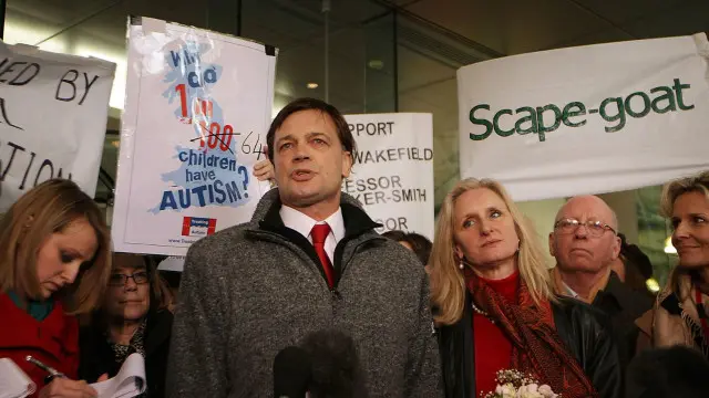 Orang-orang yang mengungkap kebenaran dari suatu 'mitos' cenderung tidak disukai masyarakat.