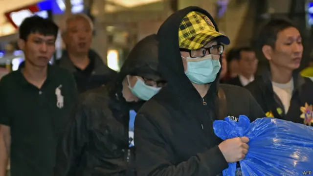 Nghi phạm lừa đảo người Đài Loan bị dẫn về Trung Quốc