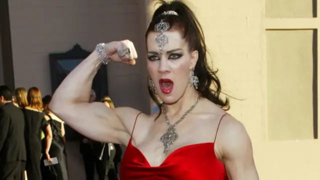 Chyna alcanzó su máxima popularidad en los años 90, pero luego de abandonar la lucha libre, siguió siendo parte de la industria del entretenimiento.