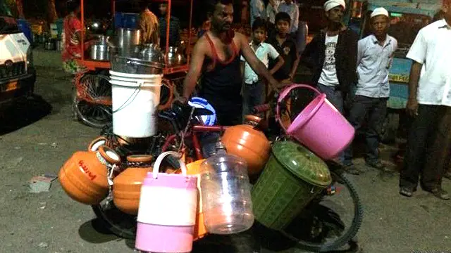 لیکن لوگوں میں ابھی بھی بہت تحمل ہے اور انھوں نے ہمت نہیں ہاری