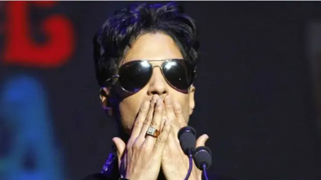 王子逝世时年仅57岁。