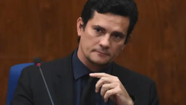 Sérgio Moro divulgó una conversación telefónica entre Rousseff y el expresidente Lula.