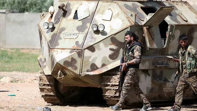 تتقاسم القوات الحكومية والقوات الكردية السيطرة على مدينة القامشلي 