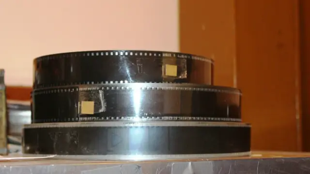 فیلم‌های موجود در آرشیو افغان فیلم ۳۵ و ۱۶ میلی متری است.