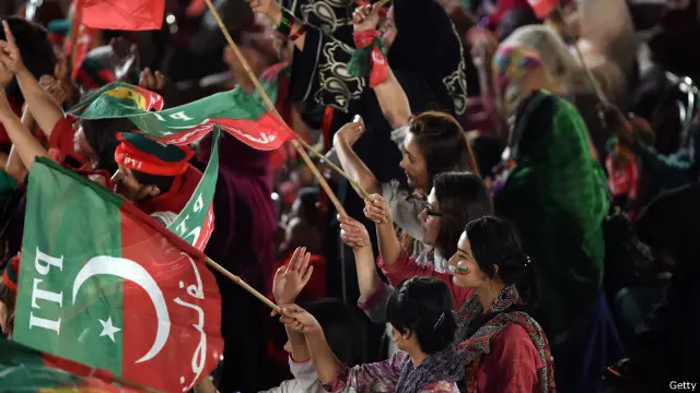 انتظامیہ نے لاہور میں جلسے کے لیے متبادل مقامات کی پیشکش کی ہے