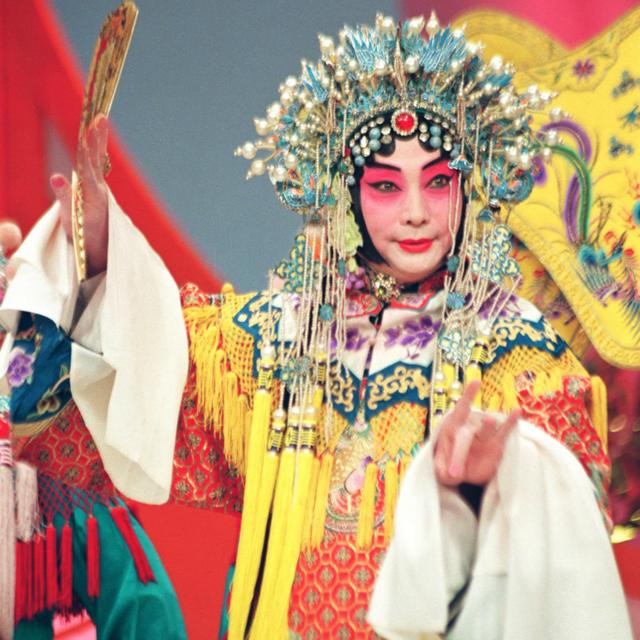 梅葆玖在中國中央電視台1994年元宵晚會上演出（新華社圖片24/2/1994）