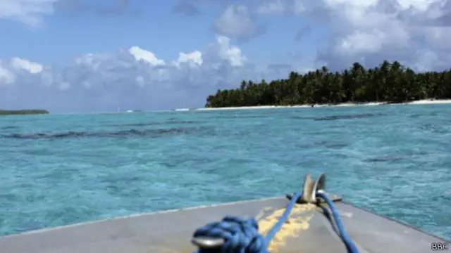 Agar dapat mengunjungi Palmerston, Anda harus diadopsi oleh penduduk lokal. 
