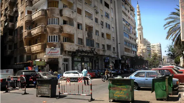 الشرطة أغلقت بعض الشوارع في مدينة الاسكندرية شمال مصر.