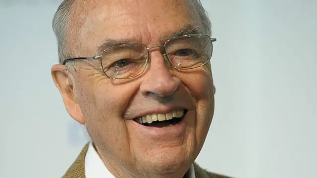 كتب هاريس ووفورد مقالا أيد فيه بقوة زواج المثليين سواء كانوا رجالا أو نساء