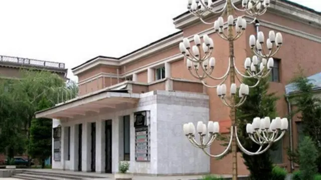 Здание Русского драматического театра имени В. Маяковского