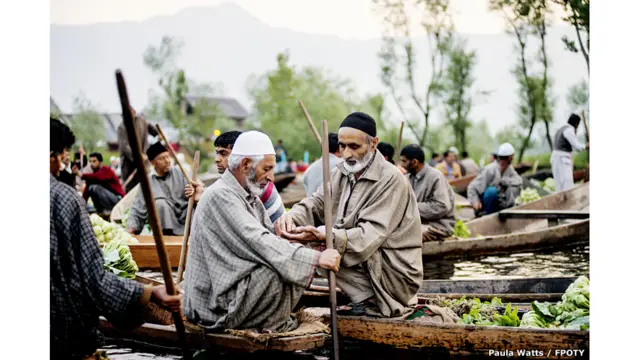 Floating Vegetable Market - by Paula Watts (USA) / FPOTY