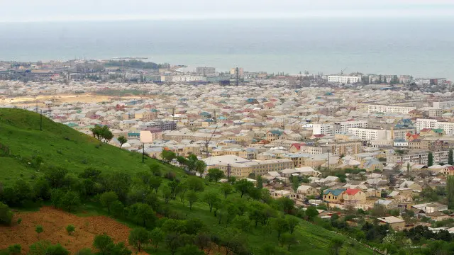 По всей видимости, жители Дагестана уверены, что 2000-летие Дербента - хороший повод разместить пейзажи города на банкноте номиналом в 2000 рублей