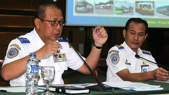 Kementerian Perhubungan keluarkan payung hukum untuk angkutan berbasis teknologi informasi.